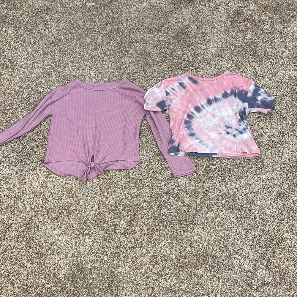 Tee shirt and long sleeve tee shirt